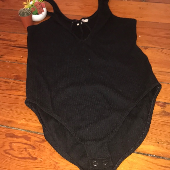 Express Body Suit small petite. Black. - Picture 4 of 5